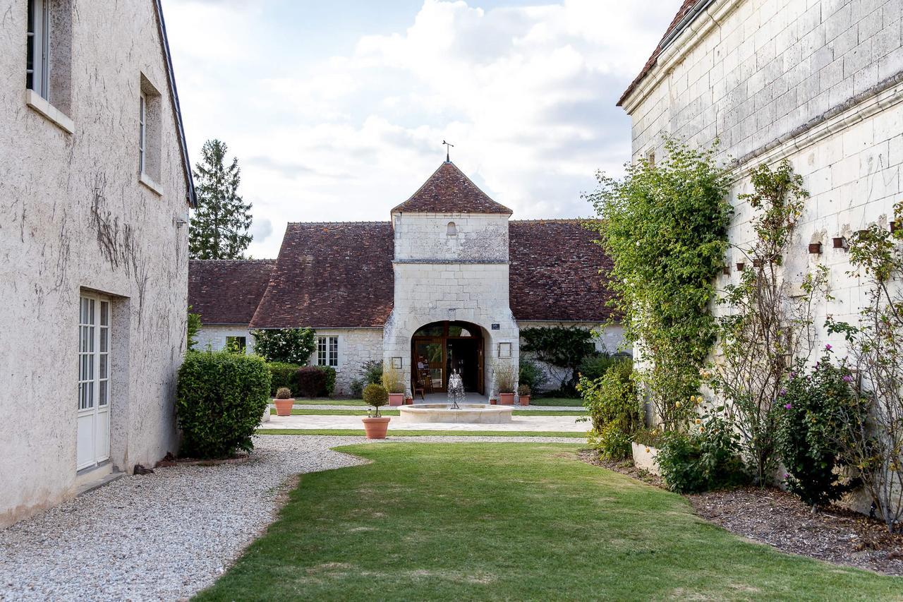 Manoir De La Rousselliere Aparthotel Loches Exterior foto