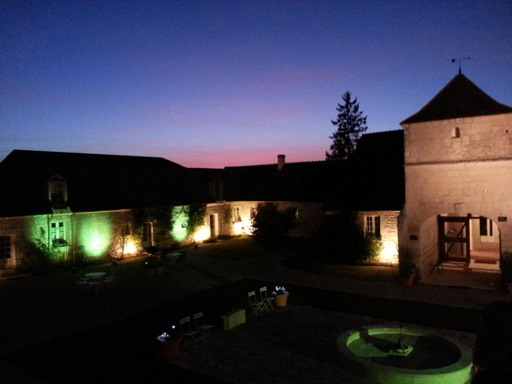Manoir De La Rousselliere Aparthotel Loches Exterior foto