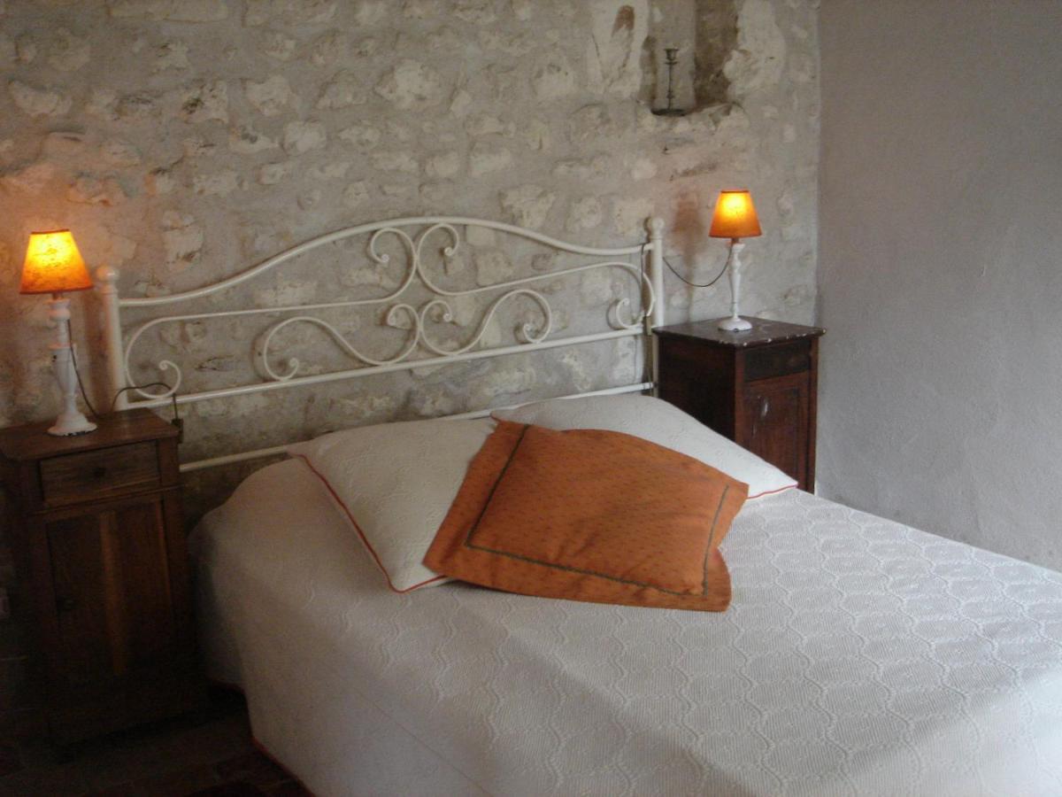 Manoir De La Rousselliere Aparthotel Loches Habitación foto